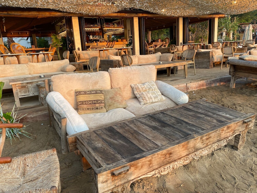 Doc's Hotel Kemer - Image 12