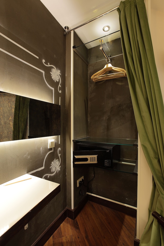 Niles Otel İstanbul - Özel Sınıf - Image 40