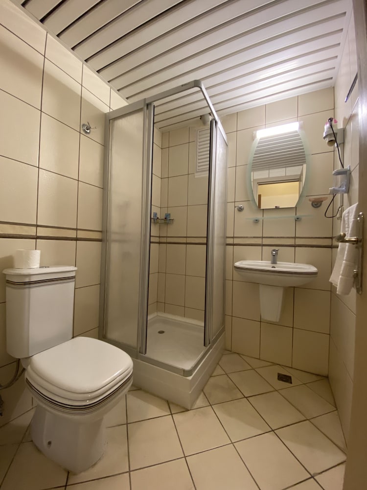 B&B Yüzbaşı Beach Otel - Image 19