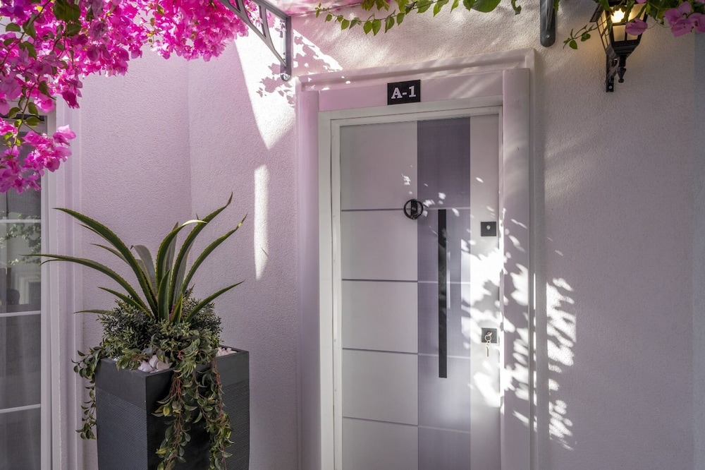 Noa Suite Otel - Yetişkinlere Özel - Image 31