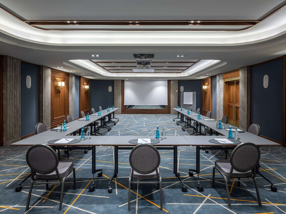 Sofitel İstanbul Taksim - Image 117