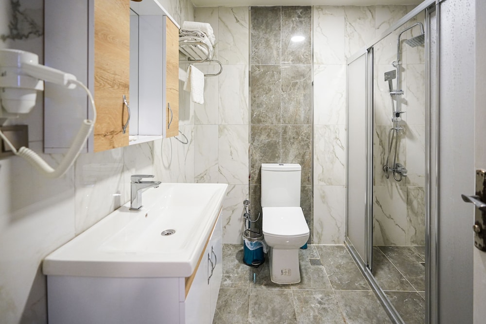 Seatanbul Hotel - Image 12