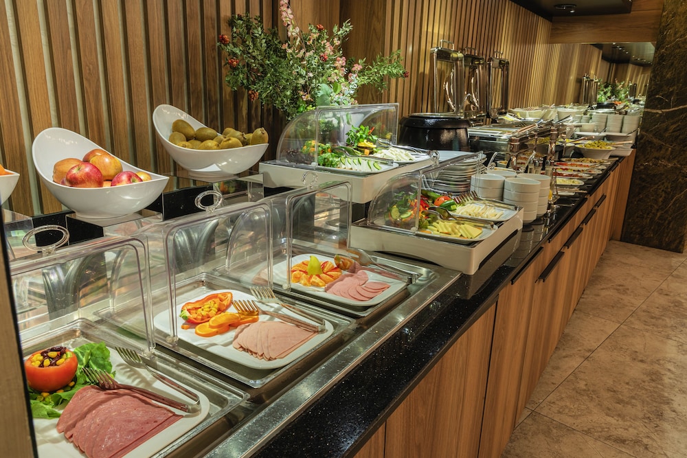 Ayramin Deluxe Hotel - Image 26