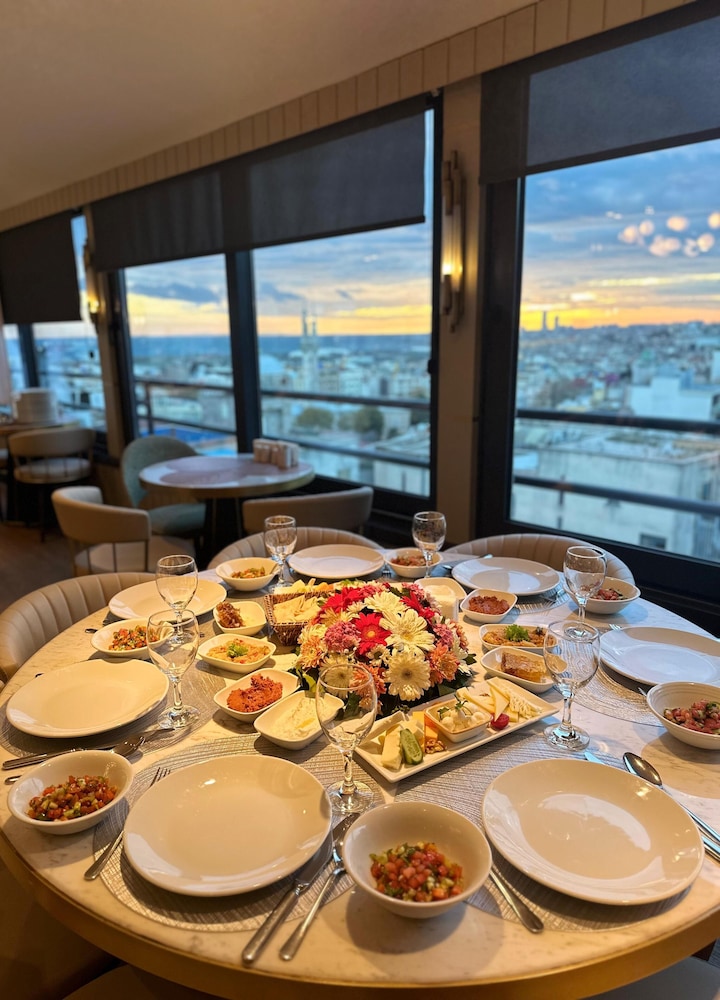 Oteli Zurich İstanbul - Image 75