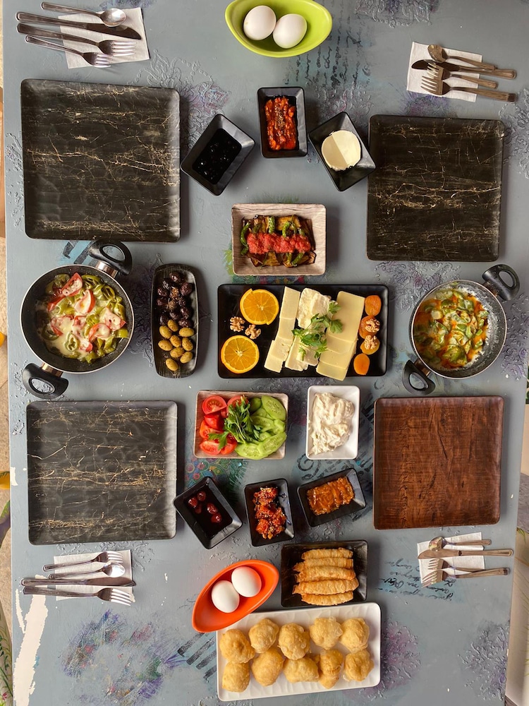 Nezisin Konağı - Image 19