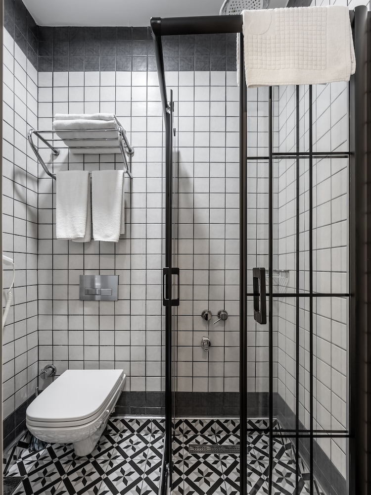 Taksim Terrapia Hotel - Image 40
