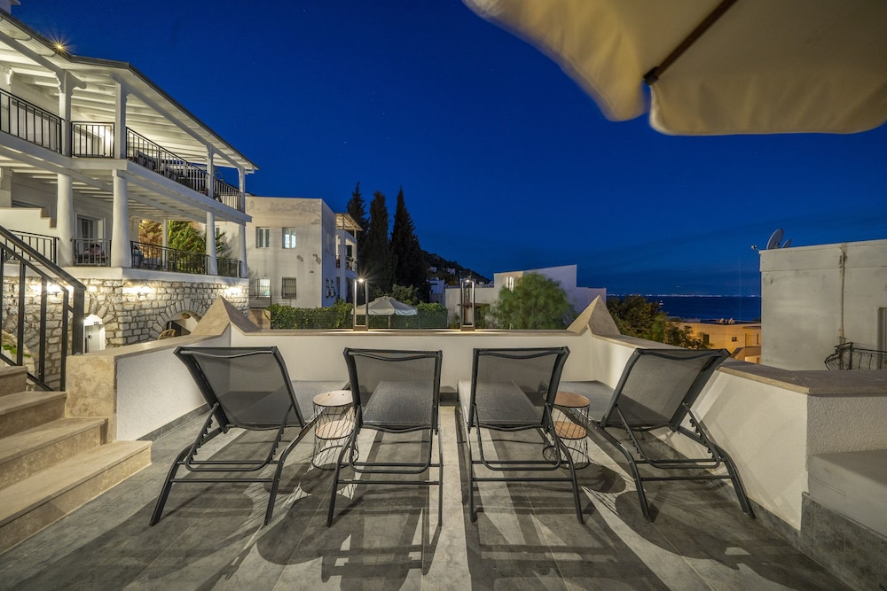 Noa Suite Otel - Yetişkinlere Özel - Image 24