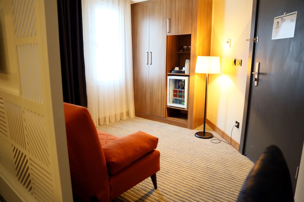 Ramada by Wyndham Mersin - Image 59