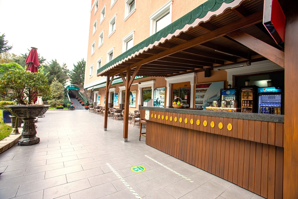 The Green Park Merter - Image 35
