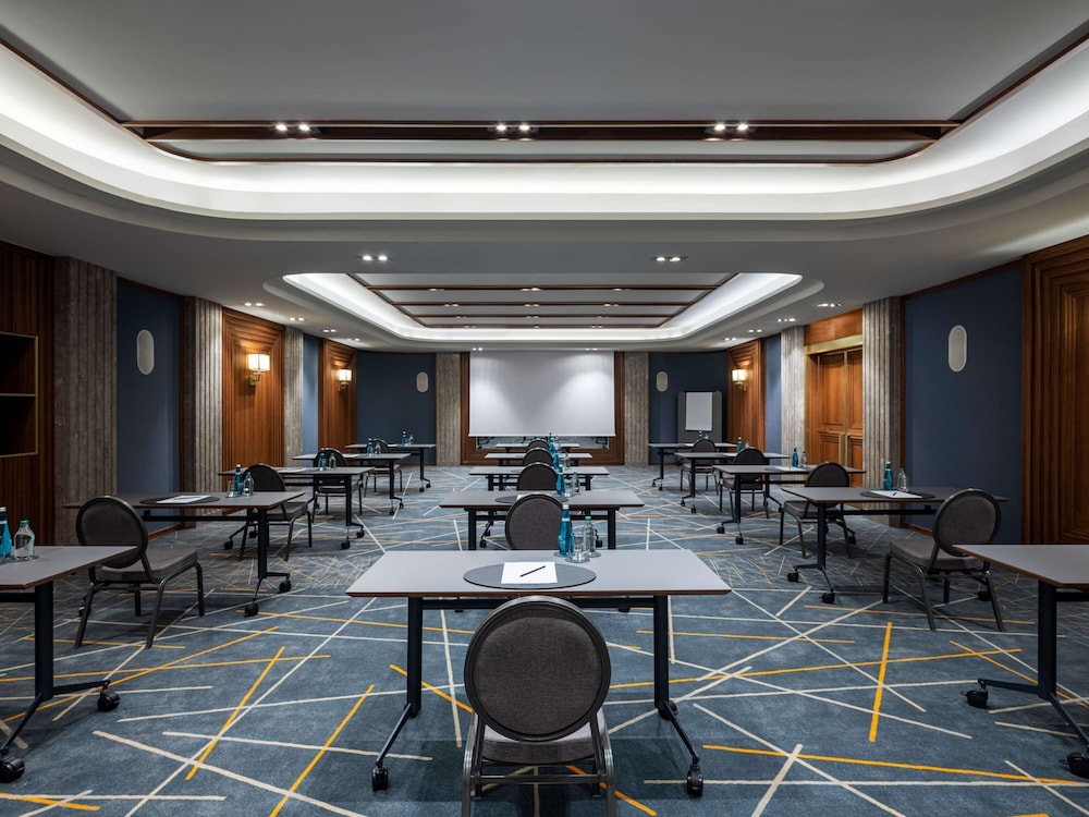 Sofitel İstanbul Taksim - Image 98