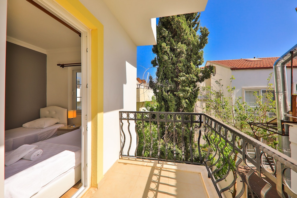Bossa Nova Apart - Image 67