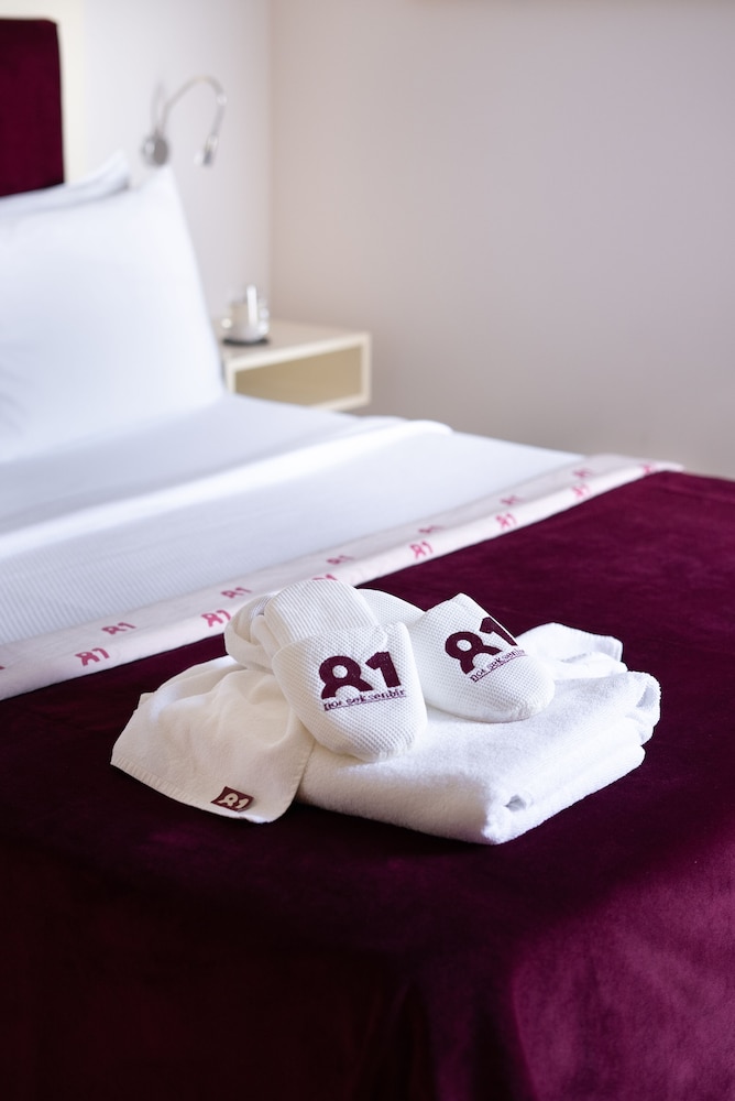 No 81 Otel - Image 38