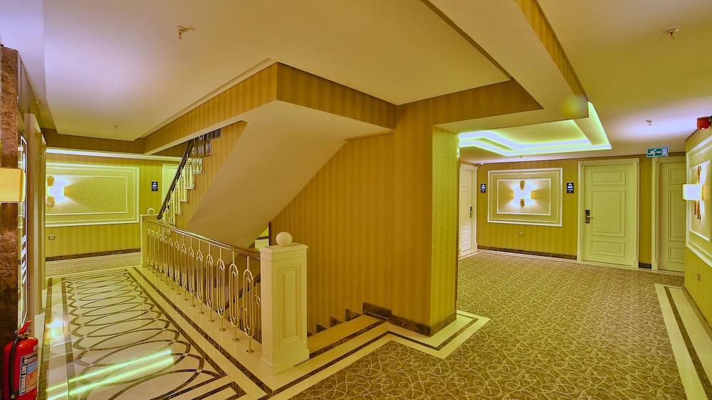 Beethoven Premium Otel - Image 19