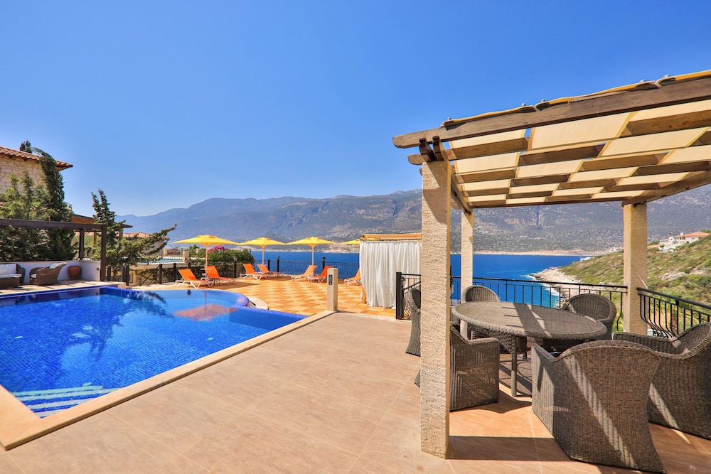 Atalante Hotel - Image 48