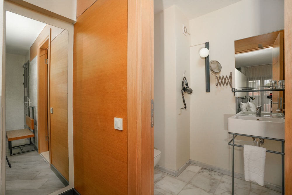 Faros Otel Taksim - Image 17