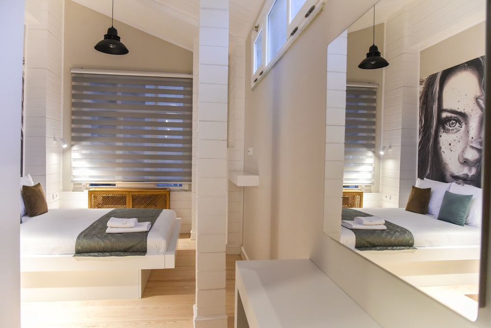 Luxir Hotel - Image 37