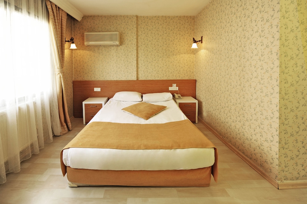 Üstün Otel Alsancak - Image 10