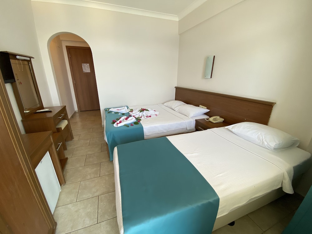 B&B Yüzbaşı Beach Otel - Image 12