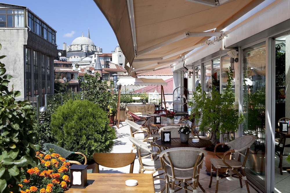 Niles Otel İstanbul - Özel Sınıf - Image 83