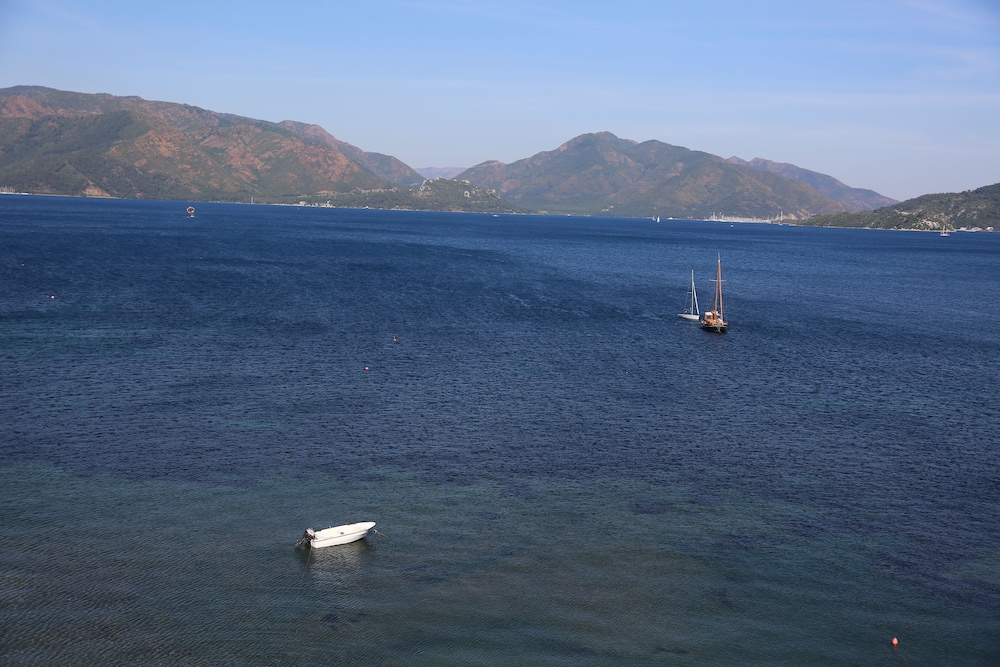B&B Yüzbaşı Beach Otel - Image 32