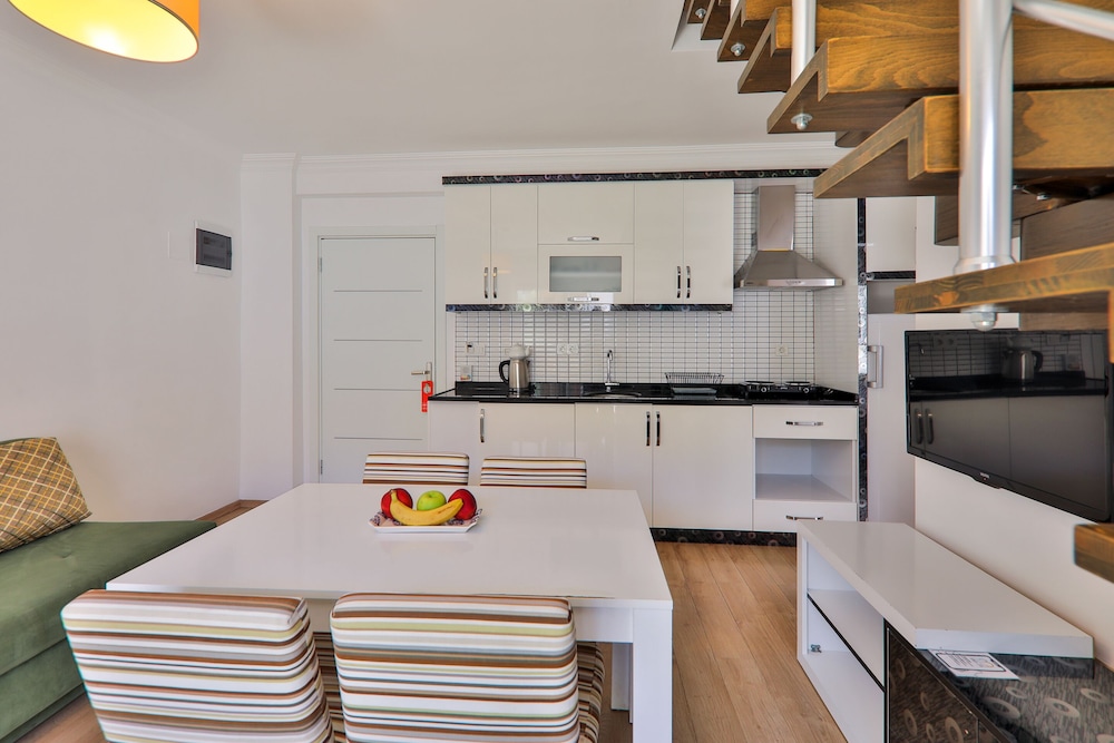 Bossa Nova Apart - Image 38
