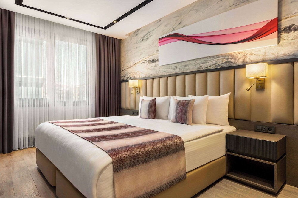 Ramada by Wyndham İstanbul Ümraniye - Image 25
