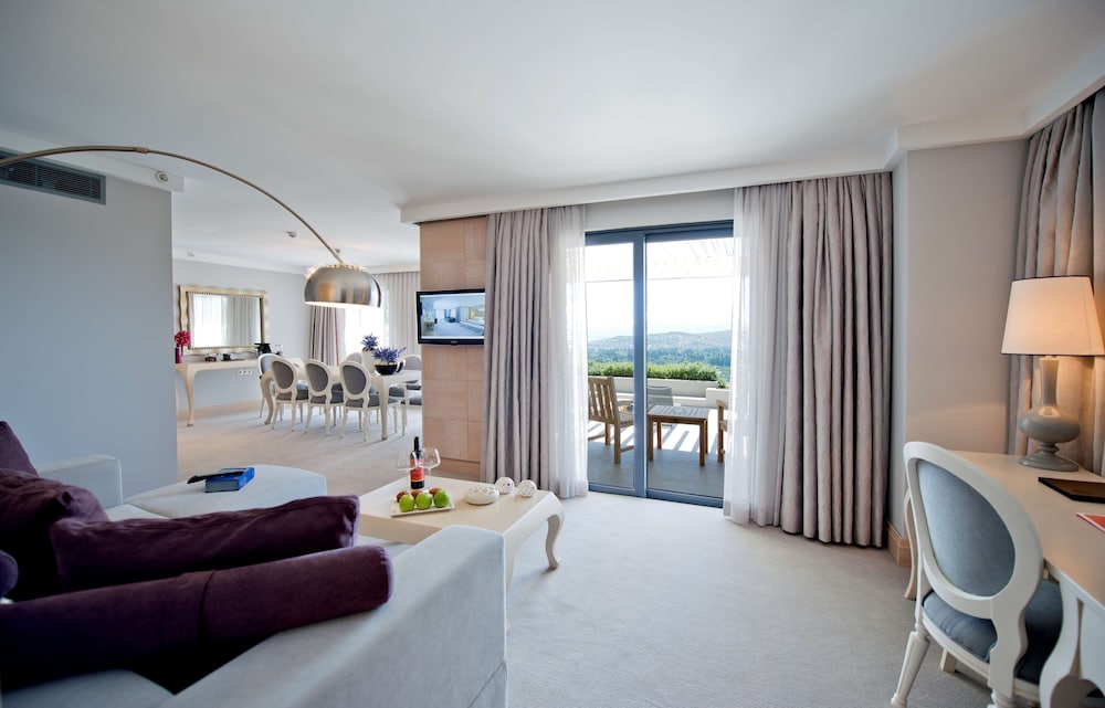 Ramada Resort by Wyndham Bodrum - Image 19