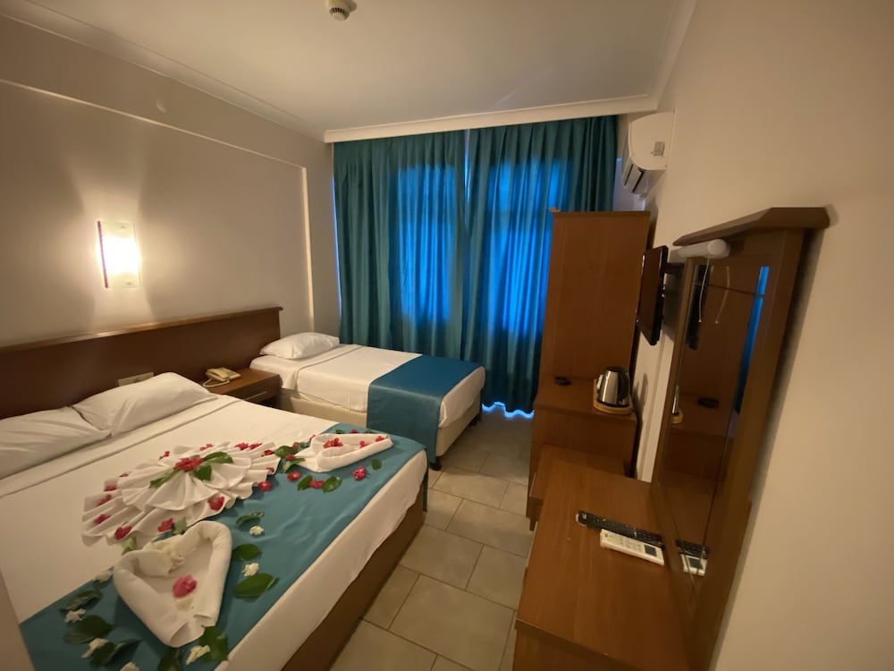 B&B Yüzbaşı Beach Otel - Image 5