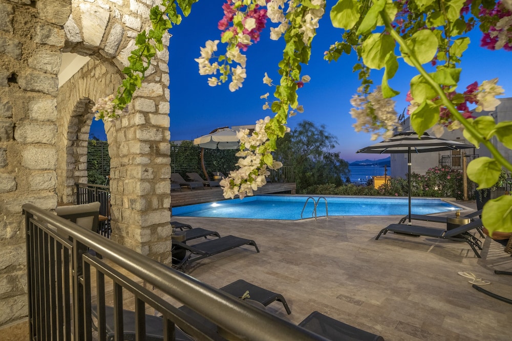 Noa Suite Otel - Yetişkinlere Özel - Image 43