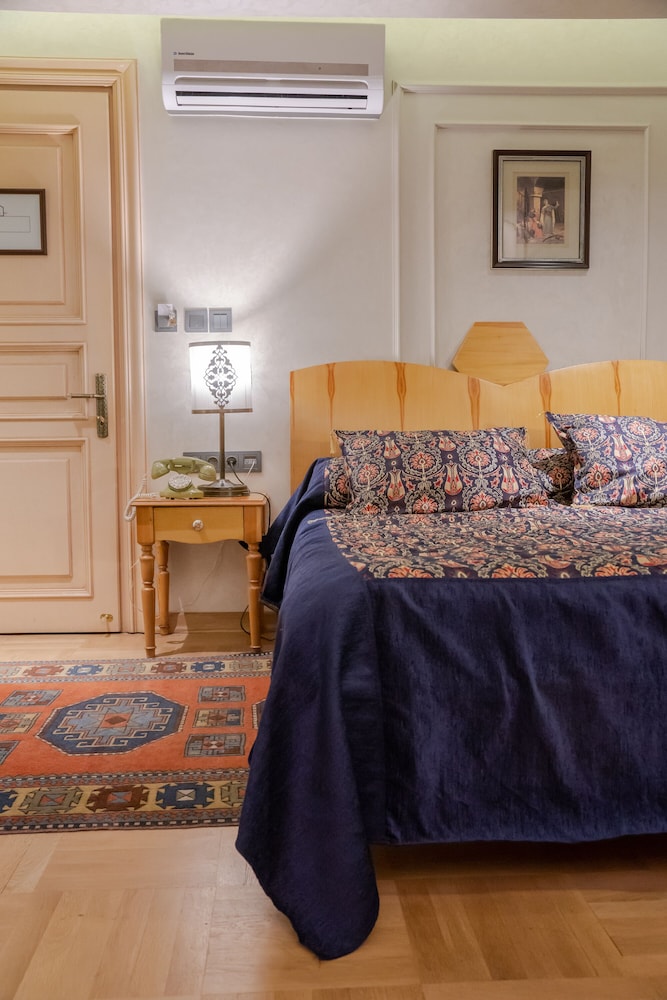 Niles Otel İstanbul - Özel Sınıf - Image 43