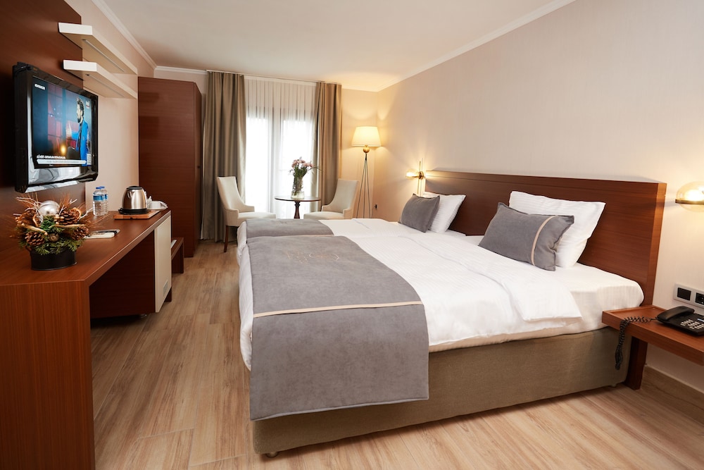 Mira Otel Alsancak - Image 11