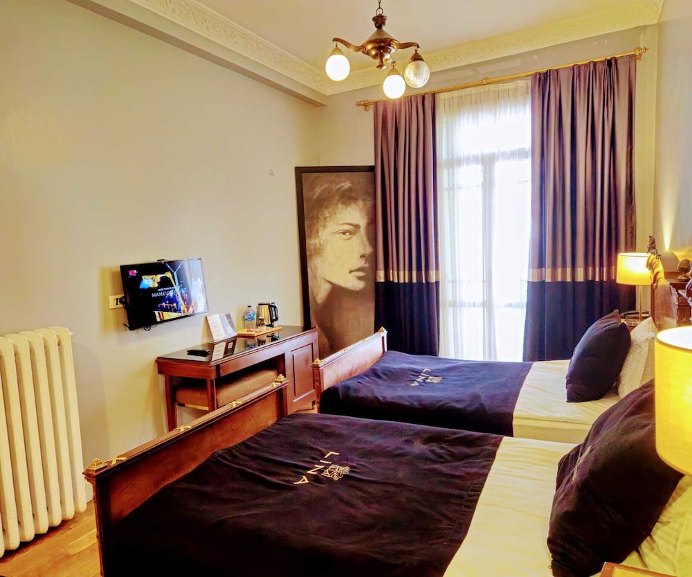 Lina Otel Taksim Pera - Image 30