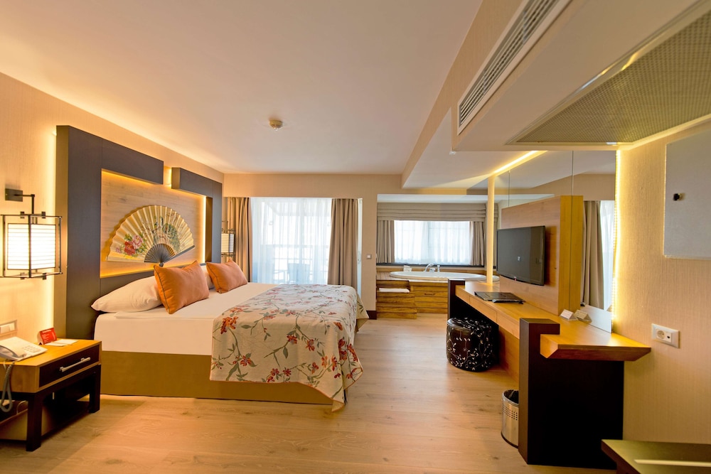 Limak Lara De Luxe Otel - Her Şey Dahil - Image 56