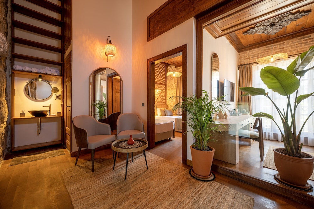 Route Otel Kaleiçi - Image 43