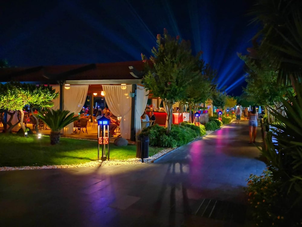 Limak Lara De Luxe Otel - Her Şey Dahil - Image 139