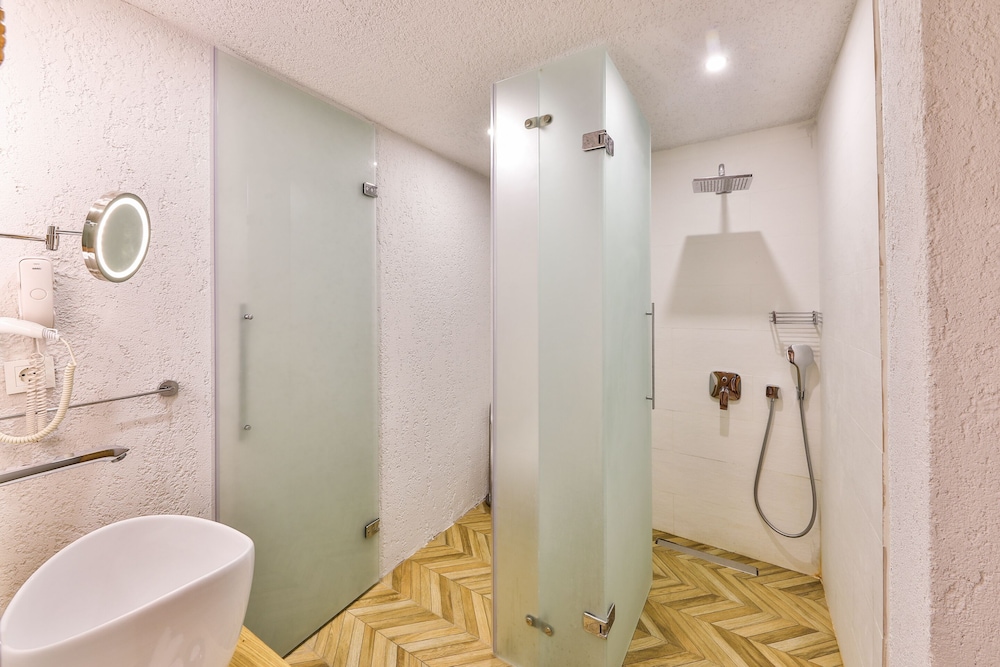 Atalante Hotel - Image 45