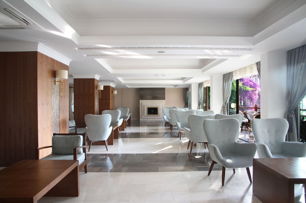 Club & Otel Letoonia - Image 47