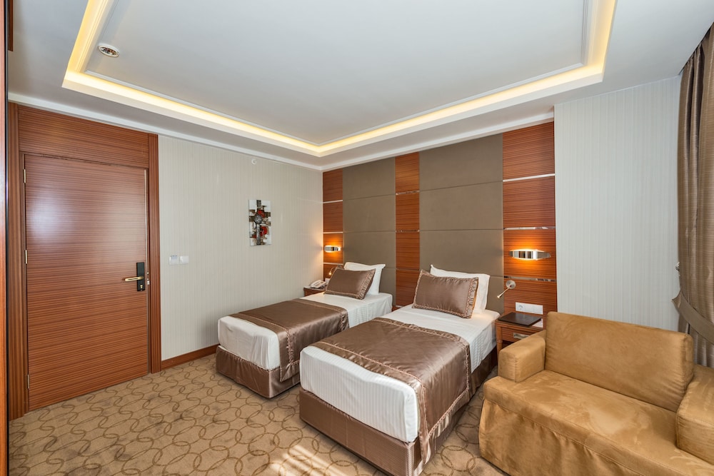 Glorious Otel - Image 6