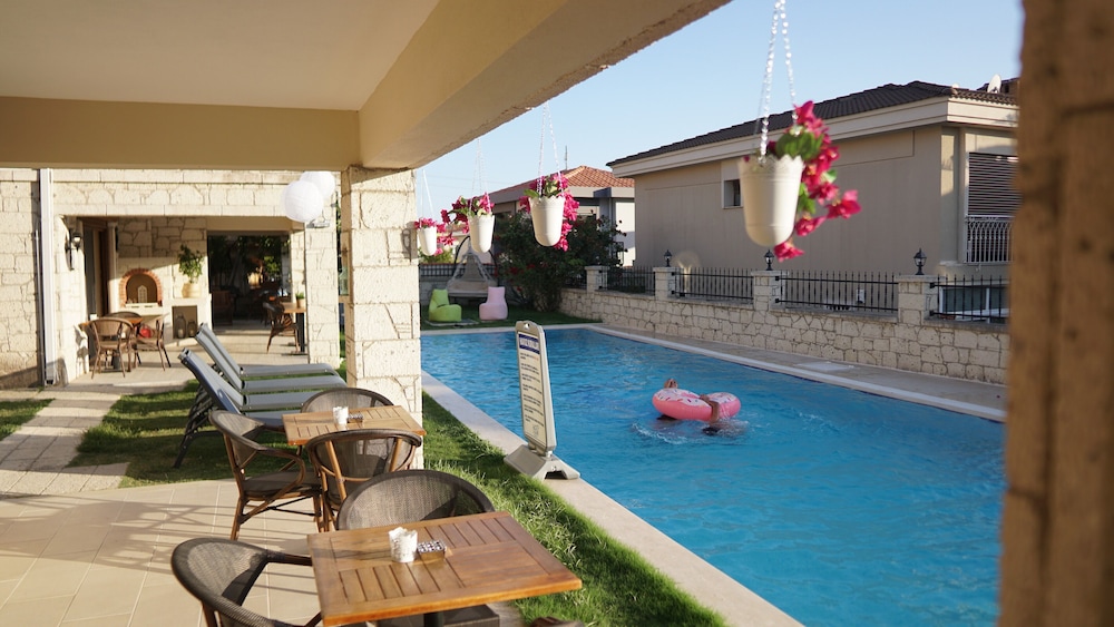 Fizzio Alaçatı Hotel - Image 11