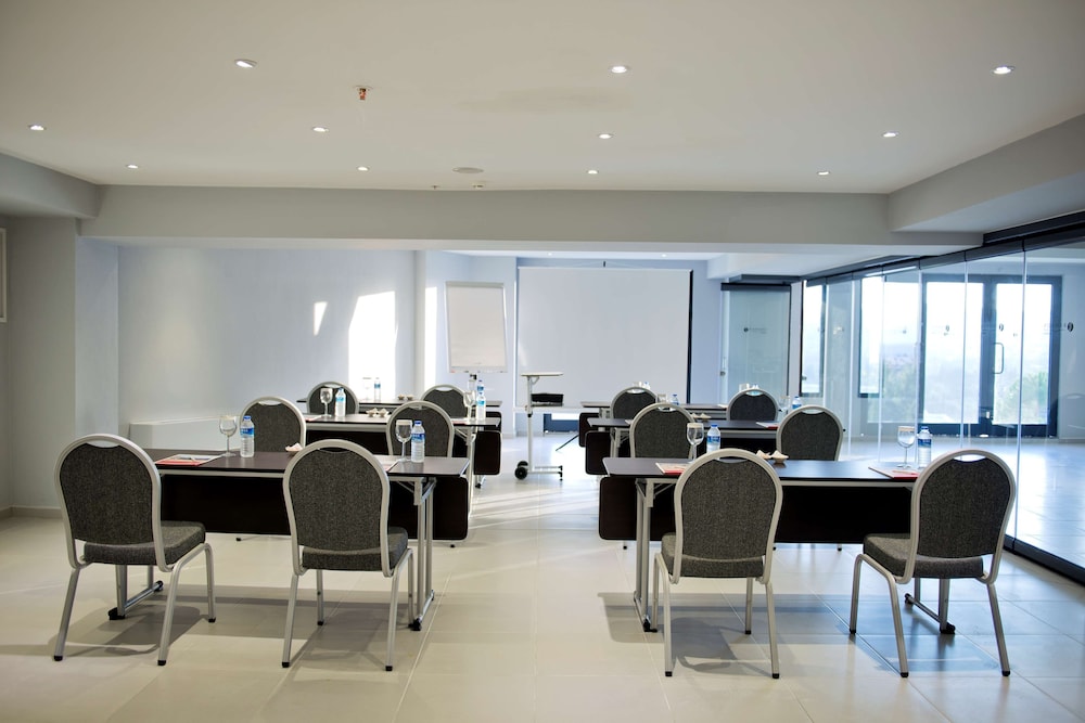 Ramada Resort by Wyndham Bodrum - Image 137