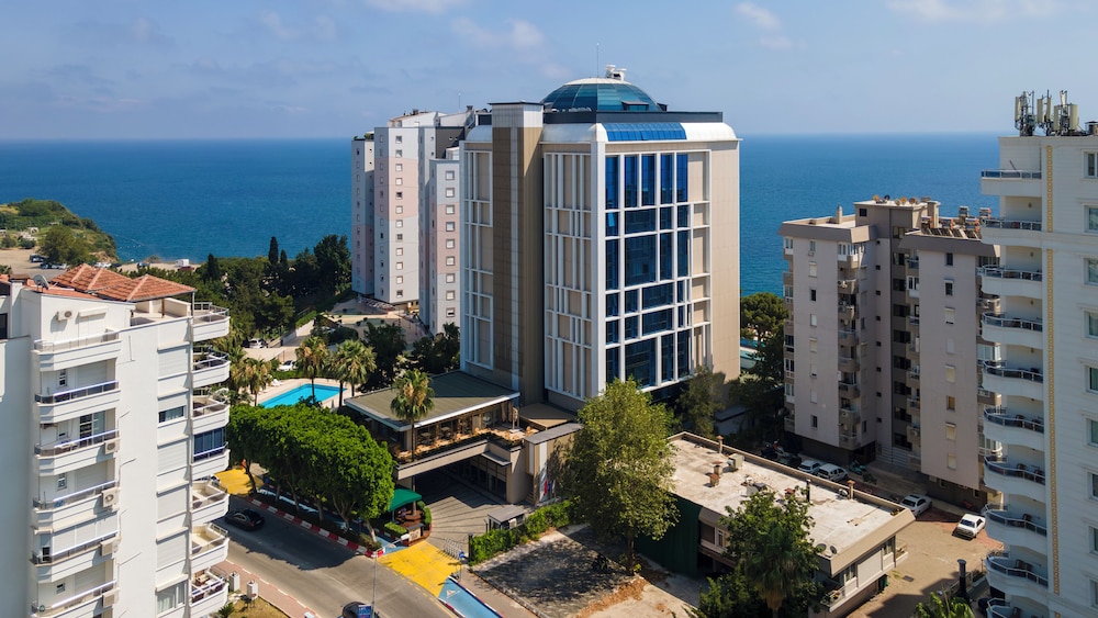 Oz Hotels Antalya Resort & Spa Yetişkin +16 - Image 161