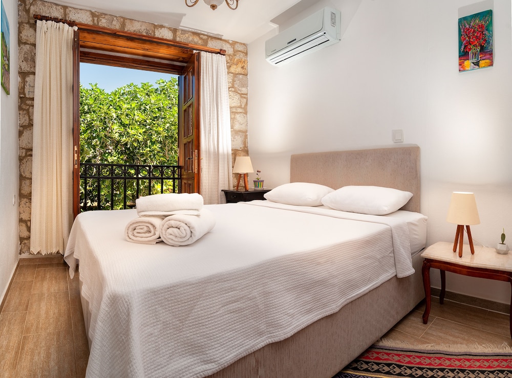Flores Hotel Alaçatı - Image 41