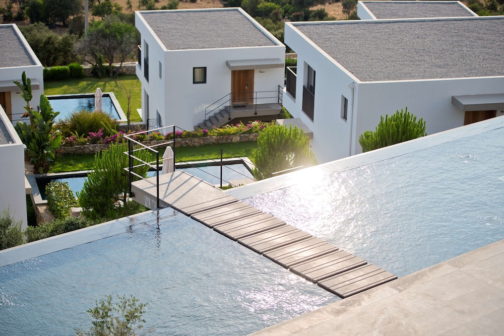 Ramada Resort by Wyndham Bodrum - Image 54