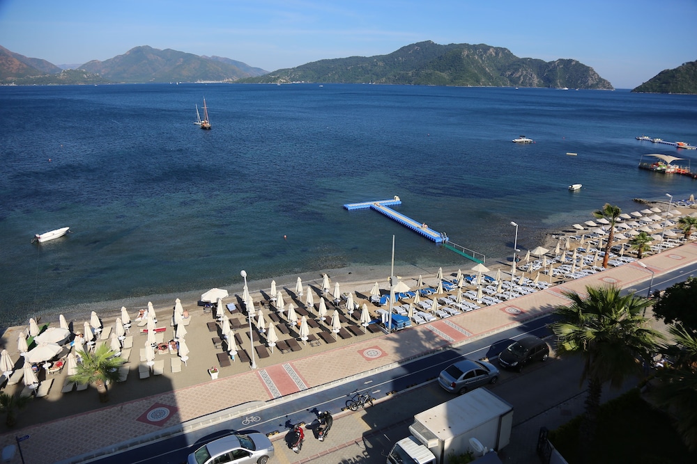 B&B Yüzbaşı Beach Otel - Image 33