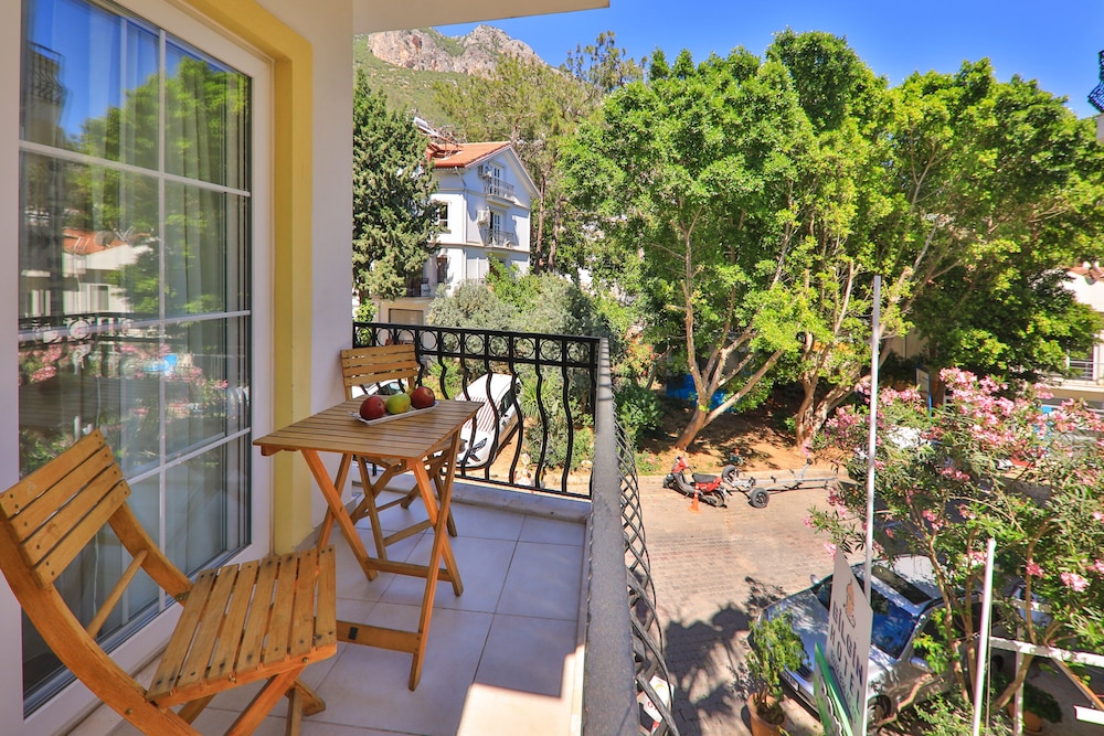 Bossa Nova Apart - Image 92