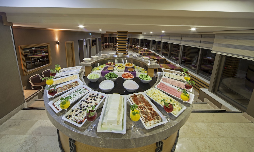 Delta Hotel Istanbul - Image 59