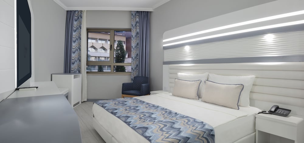 Blue Marlin Deluxe Spa & Tatil Köyü - Hepsi Dahil - Image 10