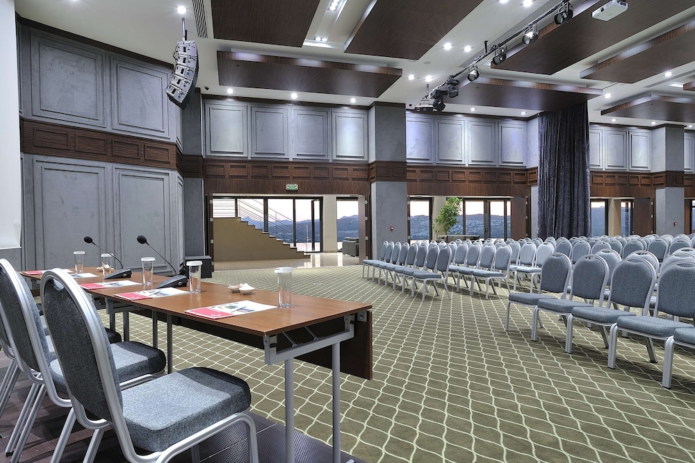 Ramada Resort by Wyndham Bodrum - Image 131