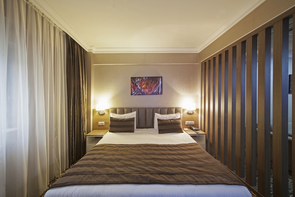 Delta Hotel Istanbul - Image 22