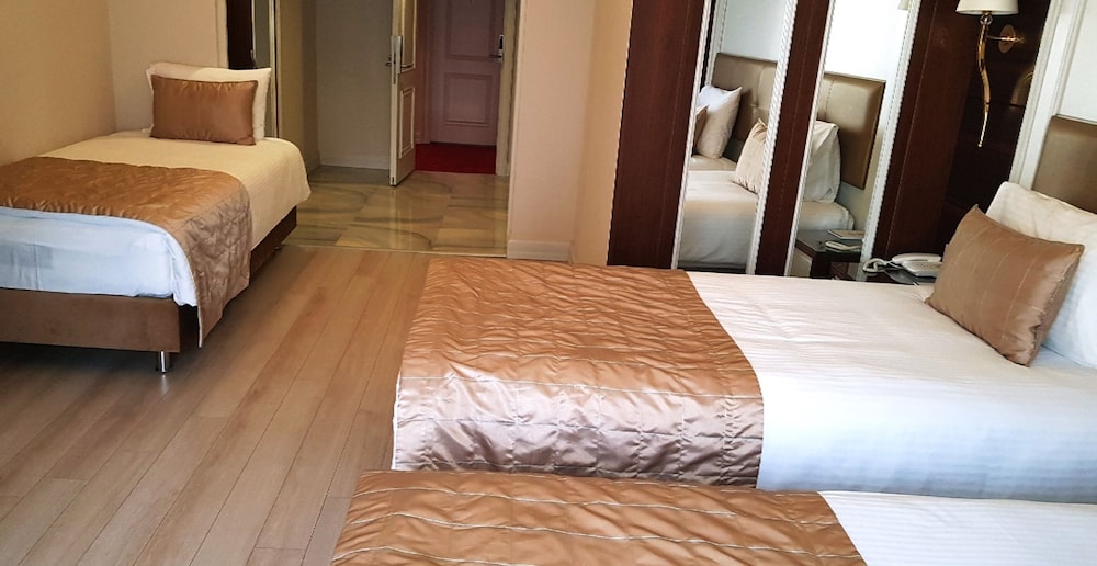Grand Marcello Otel - Image 28